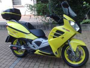 Scarico GPR Malaguti Spidermax 500 GT 2004-2011 Power Bomb silenziatore con raccordo VIN.9.VI